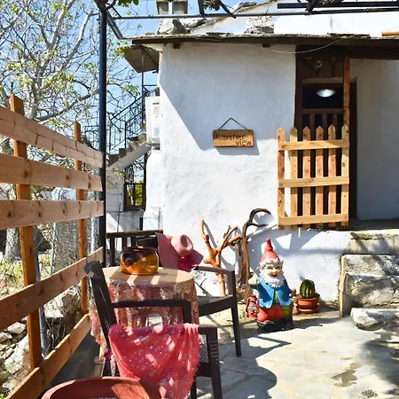 Kastro's View Apartment *