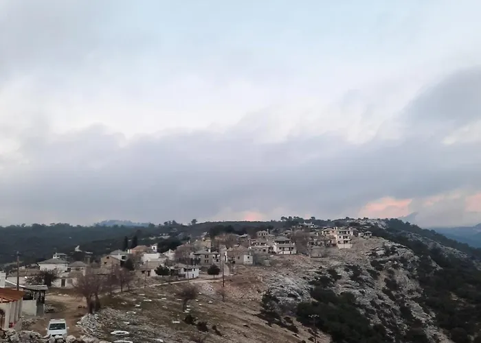 Daire Kastro's View *