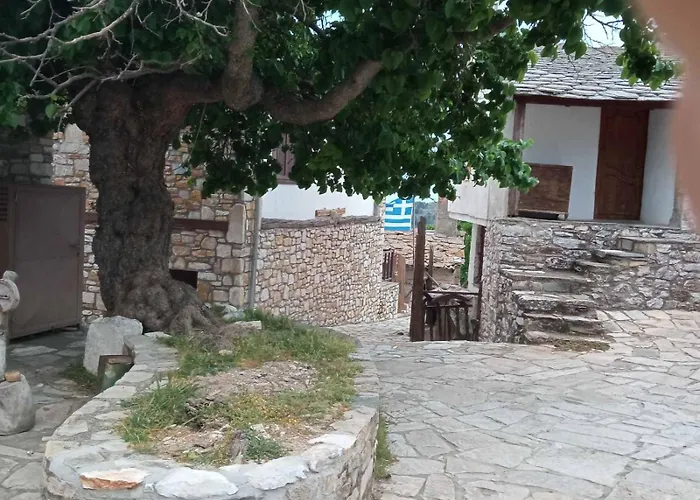 Daire Kastro's View *